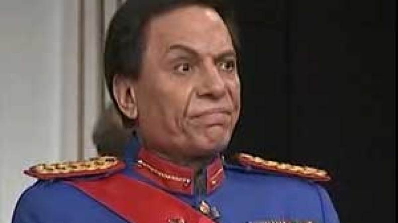 عادل إمام: برحيل القذافي سنفقد كوميدياناً خطيراً