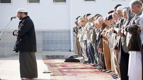 الوزارة مطالبة بتوفير أعوان أمن لحراسة بيوت الله وحماية الأئمة