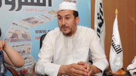 وزارة الشؤون الدينية تستجوب الأئمة المطالبين بالنقابة