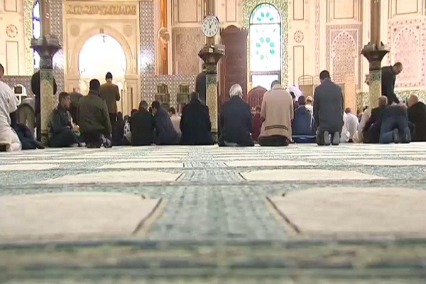 Macron ne veut plus d’imams détachés d’Algérie