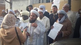 الأئمة في مسيرة رد الاعتبار وطلب الحماية!
