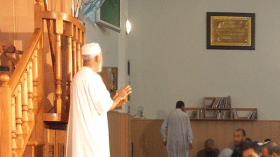 إعفاء إمام من الإمامة في سكيكدة