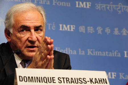 Managing Director of the IMF Dominique Strauss-Kahn praises Algeria's economic performance