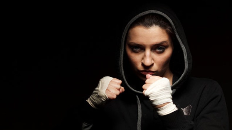 المسترجلات يزاحمن الرجال في النساء