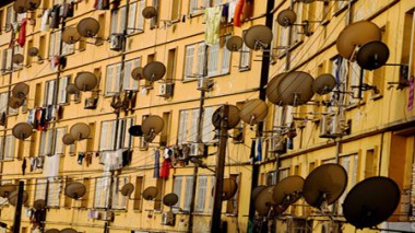 Sétif: suppression des paraboles des façades des immeubles