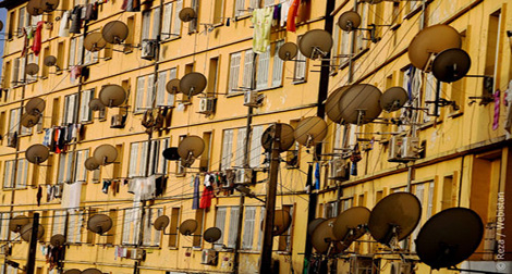 Sétif: suppression des paraboles des façades des immeubles