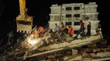 Inde: 72 morts dans un effondrement d’un immeuble en chantier près de Bombay