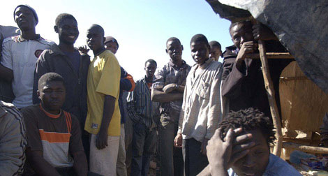 Le Maroc repousse des immigrants clandestins vers la frontière algérienne