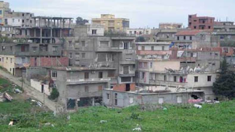 الجزائر تتأخر في تسوية 100 ألف ملف بناية غير مكتملة