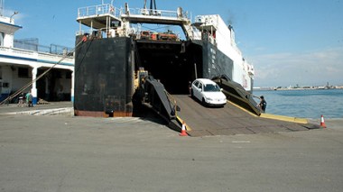 Baisse de 13% des importations de véhicules !