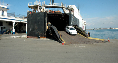 Baisse de 13% des importations de véhicules !