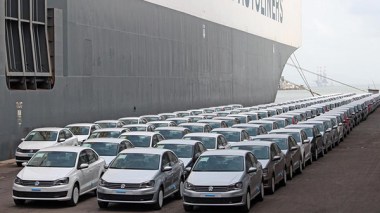 Benmerradi: “L’importation des véhicules n’est pas à l’ordre du jour”