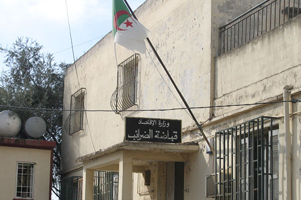 Algeria imposes 50 percent taxes on salaries