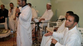 عائلات تحيي حفلات الزفاف بفرق الإنشاد في وهران