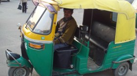 لاعب هندي يغادر هذا العالم  في الملعب