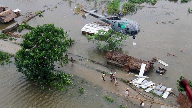 الفيضانات تودي بحياة المئات في الهند