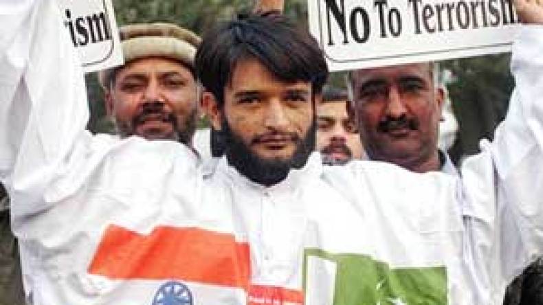 مكالمة كادت تشعل حربا بين باكستان والهند