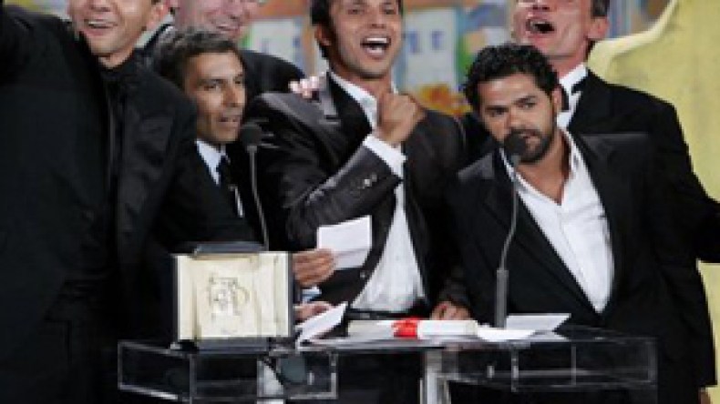 56 دقيقة من كواليس تصوير 17 أسبوعا.. “انديجان” تحت المجهر