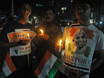 Inde: des dizaines de milliers de manifestants anticorruption à Delhi