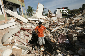 Séisme en Indonésie: le bilan officiel dépasse les 1.100 morts