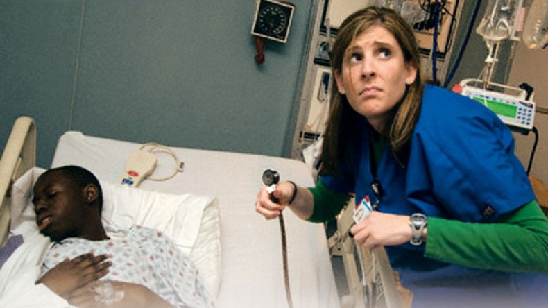 ..حينما يتلوث المئزر الأزرق بالجهل