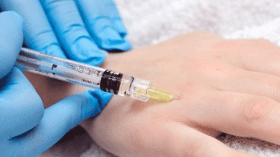 أطباء ينسون إبرة متكسرة في ذراع محامية بباتنة