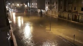 أمطار طوفانية تغرق أحياء وطرقات بالعاصمة