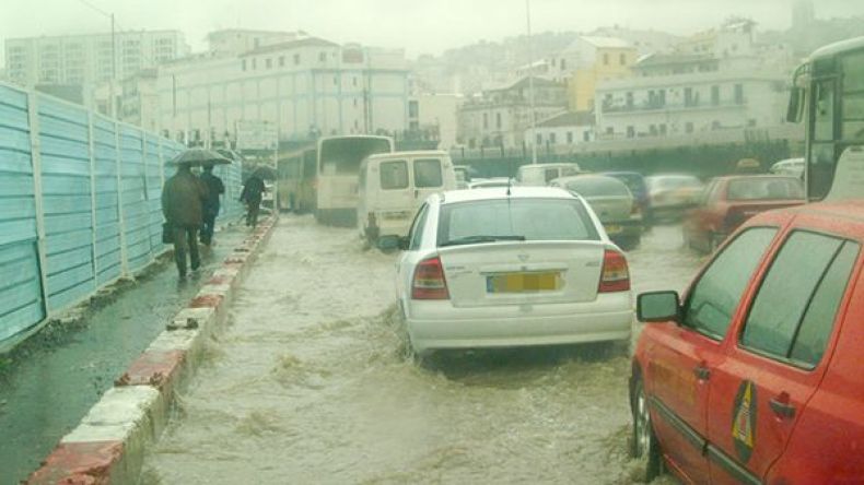 أمطار غزيرة وثلوج على المرتفعات بدءا من الثلاثاء