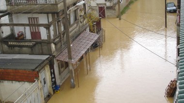 Experts: Over 14 Disaster Threaten Algerians