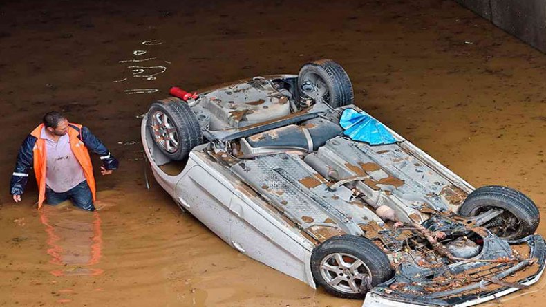 خارطة للفيضانات المتوقعة.. و865 نقطة مهددة بالغرق في الجزائر