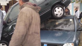 تساقط‭ ‬الصخور‭ ‬بفجّ‭ ‬الاخضرية‭ ‬‮”‬يُمرمد‮”‬‭ ‬راكبي‭ ‬50‭ ‬ألف‭ ‬سيارة‭..‬‮ ‬و8‭ ‬ساعات‭ ‬للوصول‭ ‬الى‭ ‬العاصمة