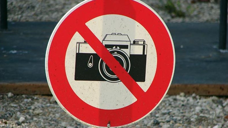 حرية منع التصوير!