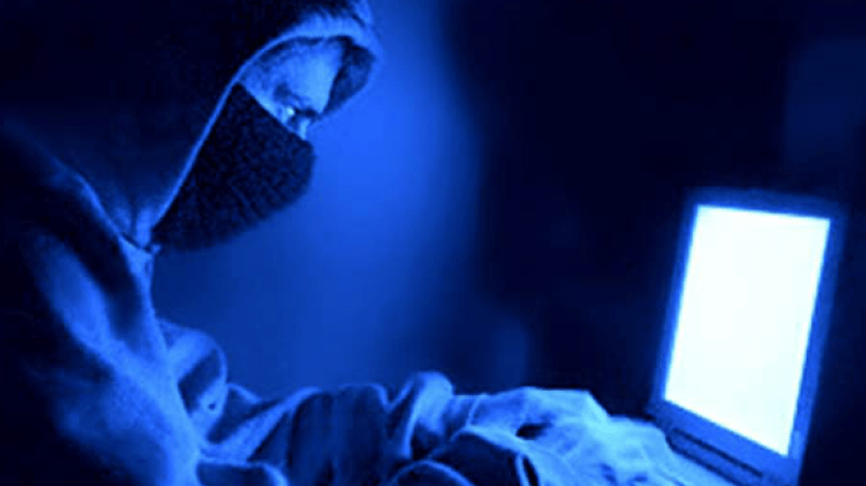 توقيف المشرفين على صفحة “تحريضية” بالفايسبوك في تبسة