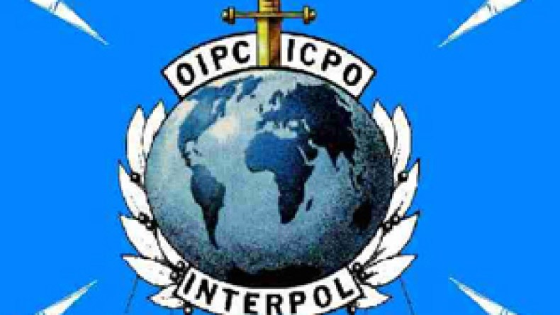 واشنطن تراجع اجراءاتها والانتربول يصدر مذكرة اعتقال ضد مؤسس ويكيليكس