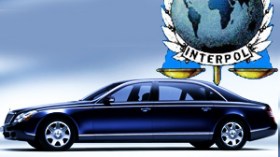 “الأنتربول” يفكك شبكة دولية لتهريب السيارات