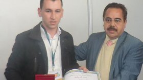 شاب يخترع آلات إعادة التأهيل الحركي ويعالج بها المرضى