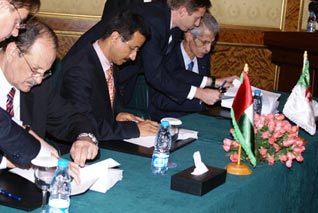 New investment procedures cause panic among foreign businessmen