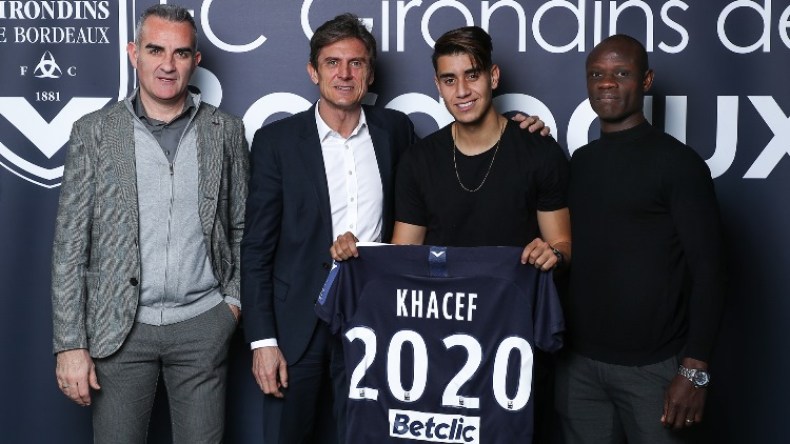 ملف تحويل لاعب جزائري فوق مكتب العدالة الفرنسية