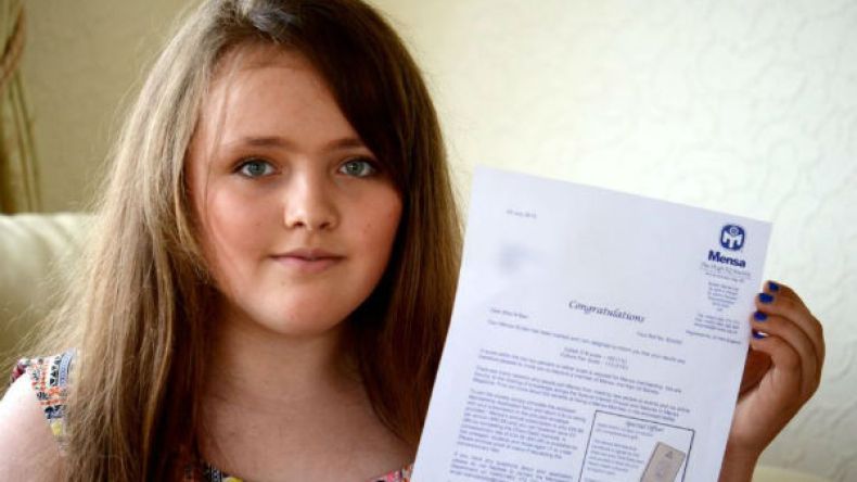 طفلة بريطانية تتفوق على ذكاء «أينشتاين»