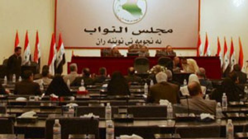 قانون لحظر تعدد الجنسية على المسؤولين في العراق