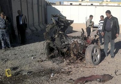 Irak: deux voitures piégées tuent douze personnes