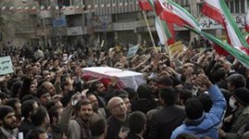 اشتباك بين مؤيدي ومعارضي الحكومة الإيرانية في طهران