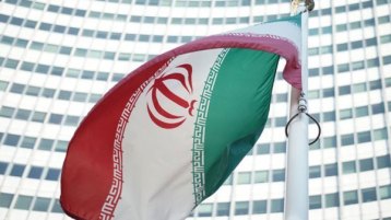 الثقافة الثيوقراطية والقنبلة الذرية