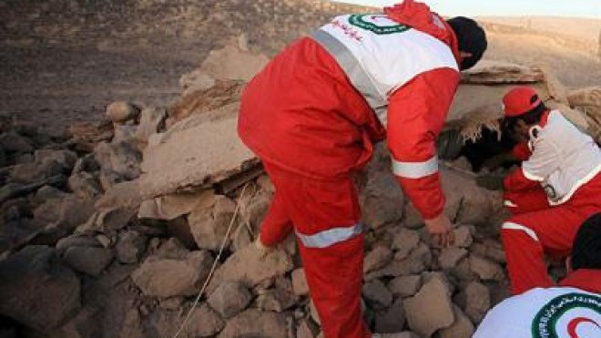 إصابة 11 شخصا في زلزال ضرب جنوب إيران