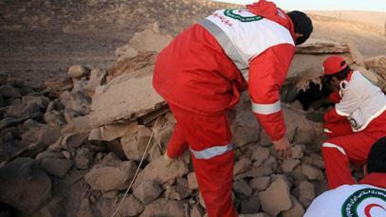 إصابة 11 شخصا في زلزال ضرب جنوب إيران