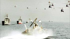 ضرب حاملات الطائرات واقتحام القواعد الأمريكية بالعراق