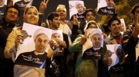 إيران تستقبل الوفد المفاوض في جنيف وتصف ظريف بـ “سفير السلام”