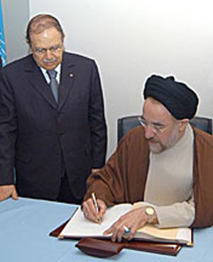 Iran, Algeria call for expansion of economic ties