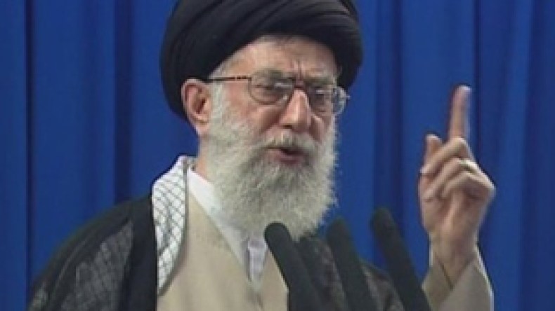 خامنئي يقول كلمته ويطالب بوقف الاحتجاجات