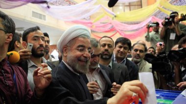 Iran: le réformateur Rohani en tête de la présidentielle
